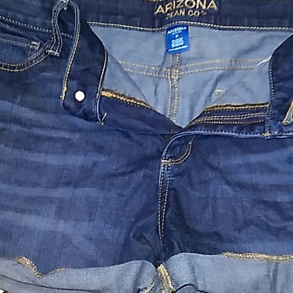 Arizona brand short shorts